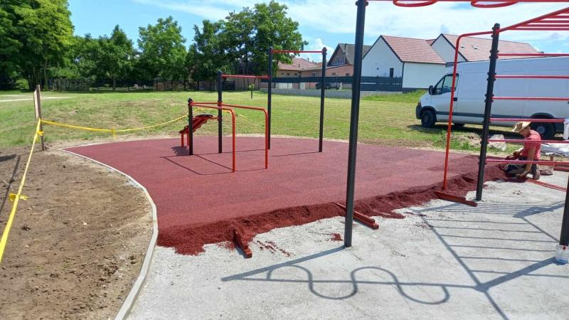 Esésvédő öntött gumiburkolat kivitelezése